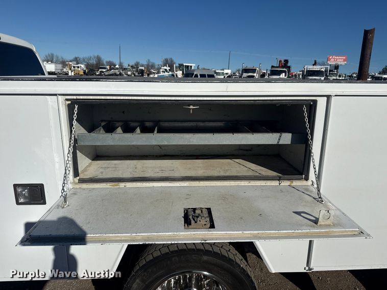 image for item EG1926 2015 Ford F550 Super Duty XL utility / service truck