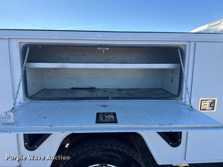 image for item EG1926 2015 Ford F550 Super Duty XL utility / service truck