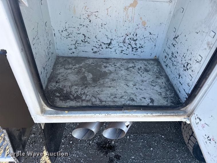 image for item EG1926 2015 Ford F550 Super Duty XL utility / service truck