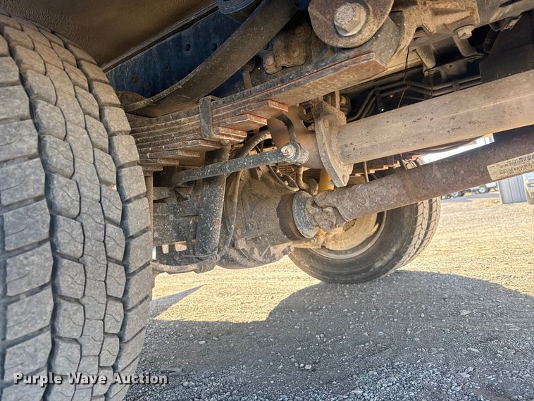 image for item EG1926 2015 Ford F550 Super Duty XL utility / service truck