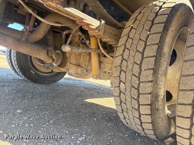 image for item EG1926 2015 Ford F550 Super Duty XL utility / service truck