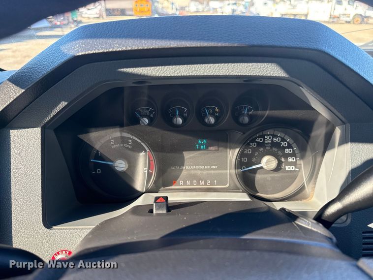 image for item EG1926 2015 Ford F550 Super Duty XL utility / service truck