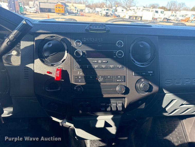 image for item EG1926 2015 Ford F550 Super Duty XL utility / service truck