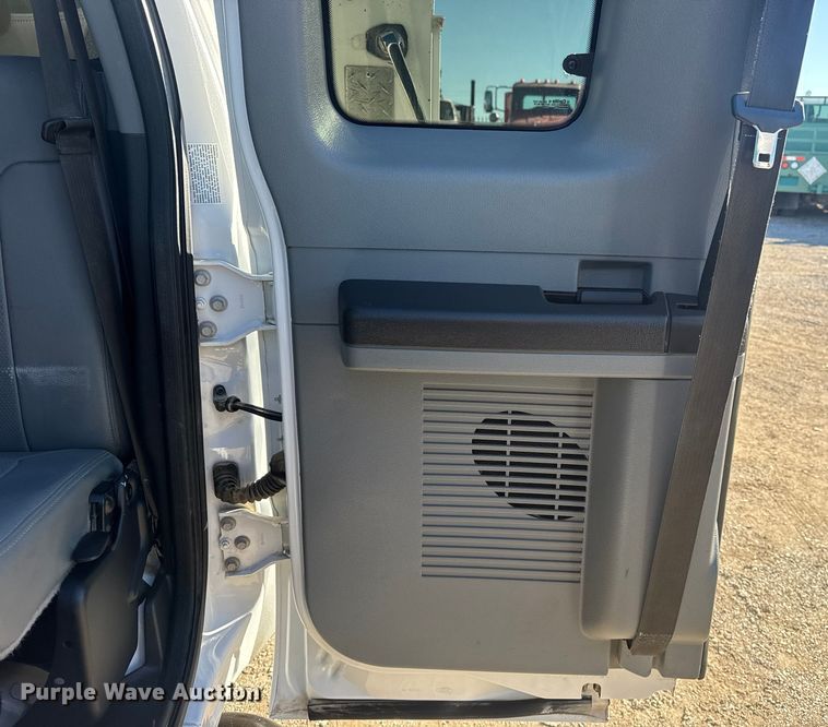 image for item EG1926 2015 Ford F550 Super Duty XL utility / service truck