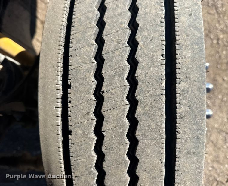 image for item EG1926 2015 Ford F550 Super Duty XL utility / service truck