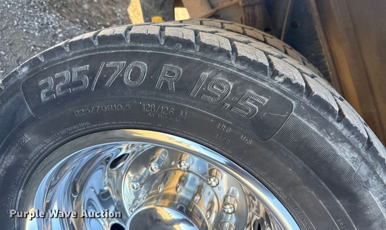 image for item EG1926 2015 Ford F550 Super Duty XL utility / service truck