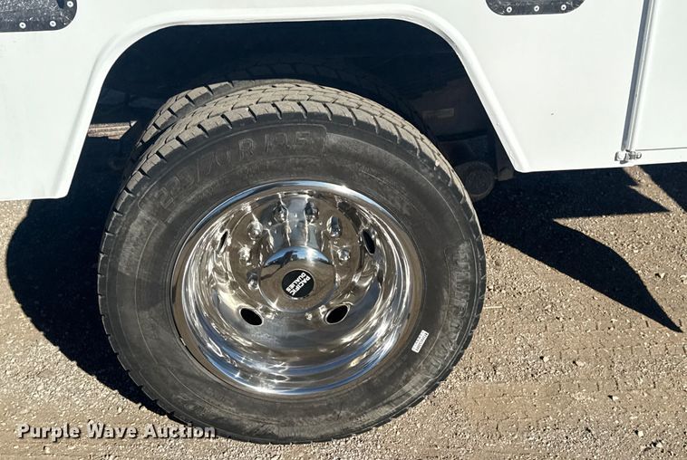 image for item EG1926 2015 Ford F550 Super Duty XL utility / service truck