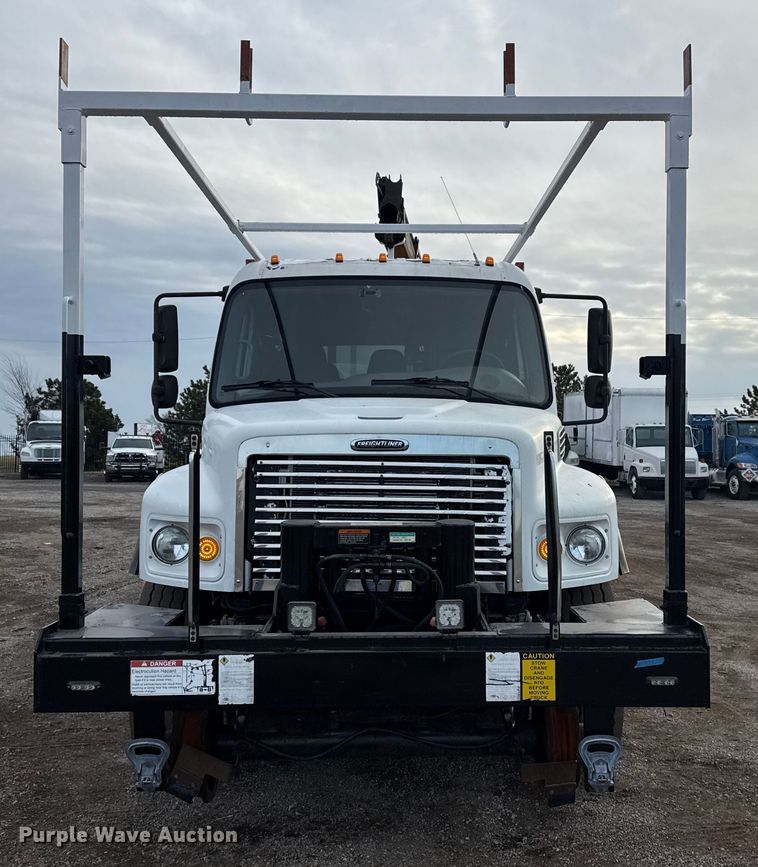 image for item EG1934 2007 Freightliner Business Class M2 crane truck