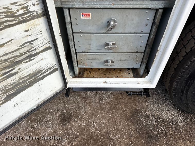 image for item EG1934 2007 Freightliner Business Class M2 crane truck