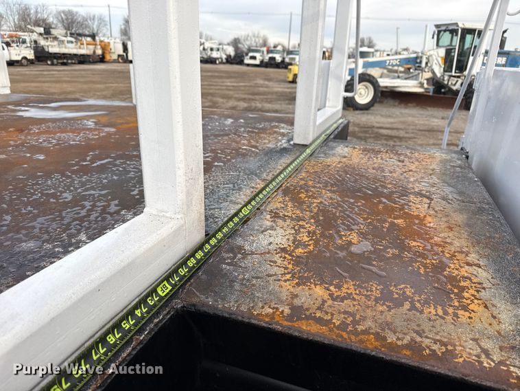 image for item EG1934 2007 Freightliner Business Class M2 crane truck