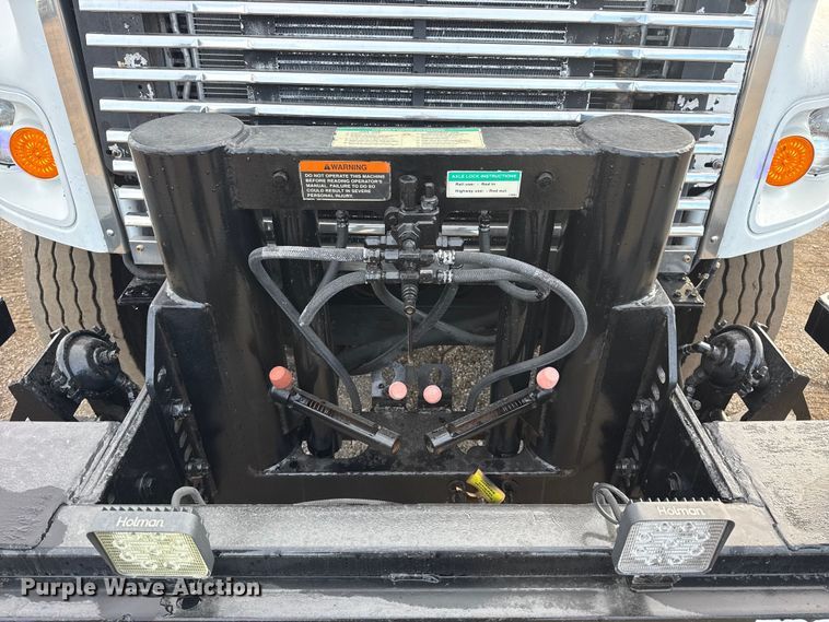 image for item EG1934 2007 Freightliner Business Class M2 crane truck