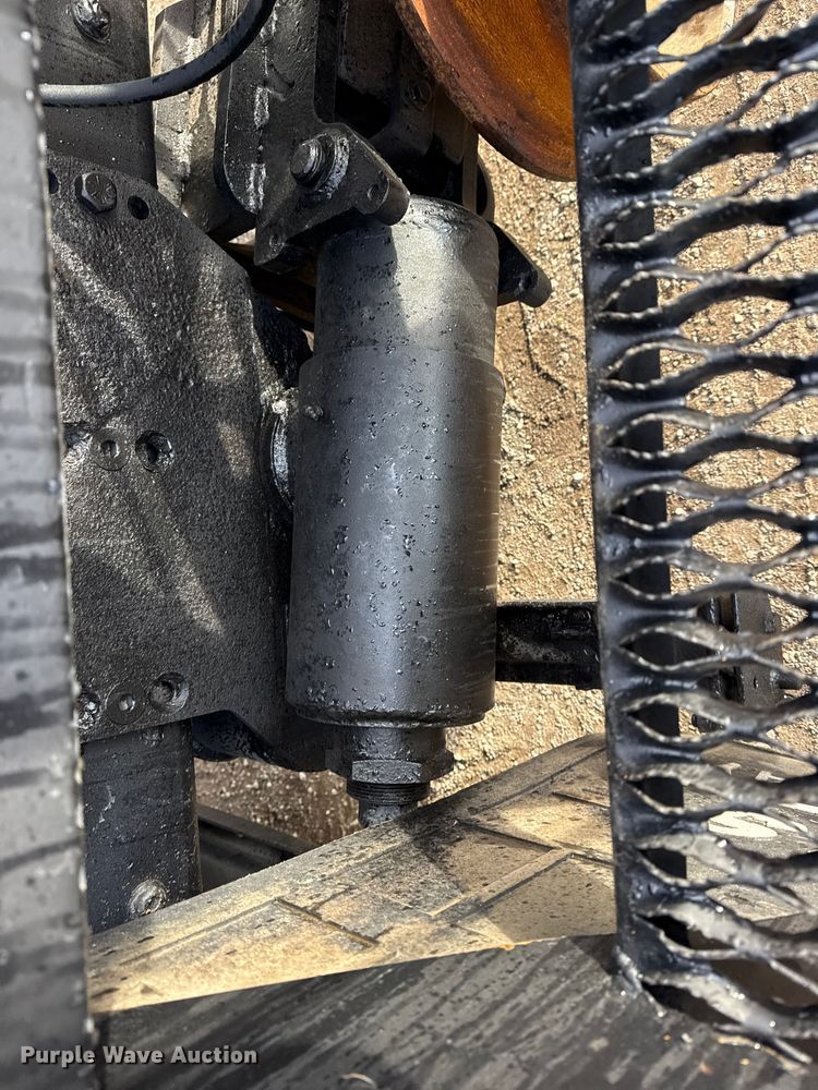 image for item EG1934 2007 Freightliner Business Class M2 crane truck