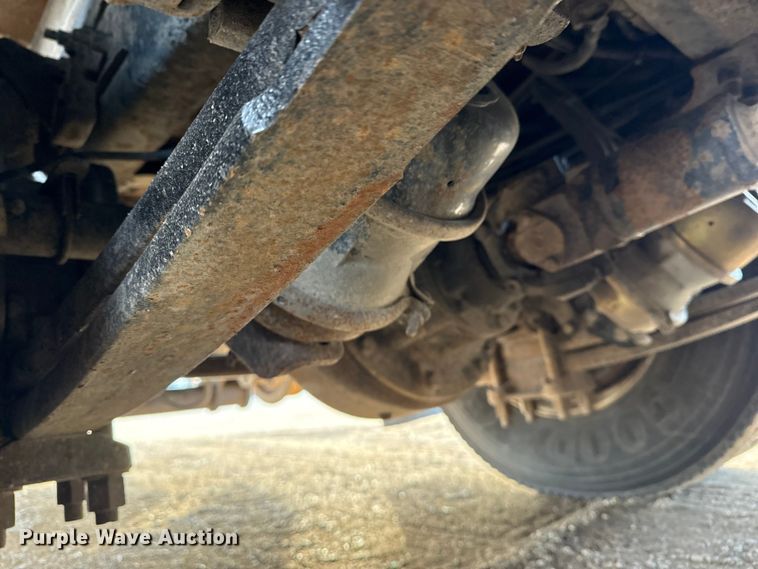 image for item EG1934 2007 Freightliner Business Class M2 crane truck