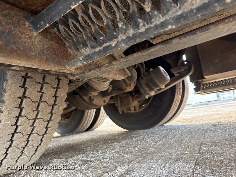 image for item EG1934 2007 Freightliner Business Class M2 crane truck