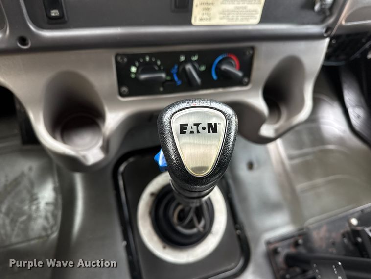 image for item EG1934 2007 Freightliner Business Class M2 crane truck