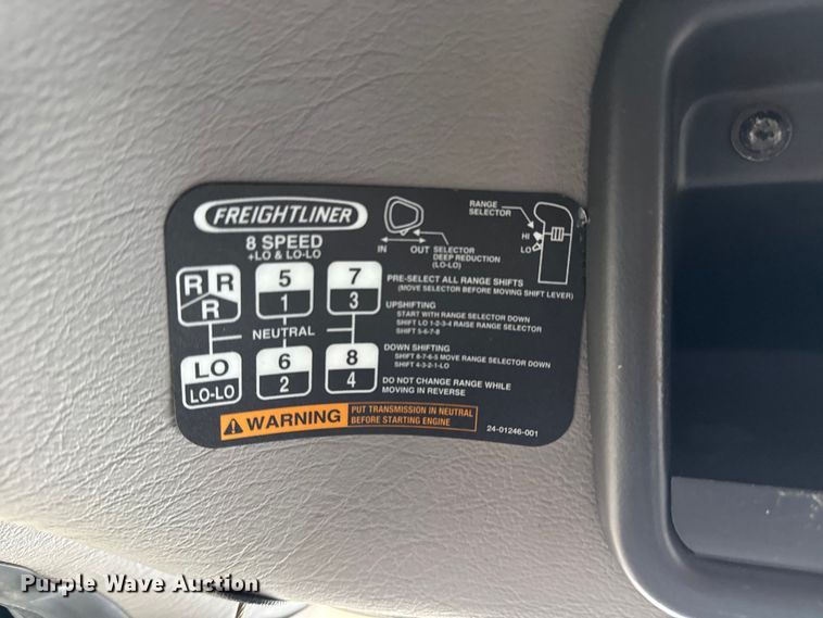 image for item EG1934 2007 Freightliner Business Class M2 crane truck