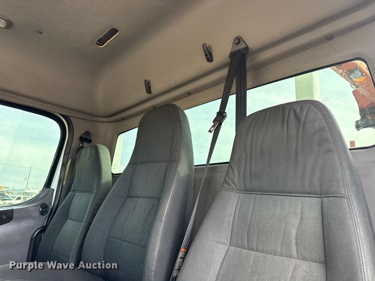 image for item EG1934 2007 Freightliner Business Class M2 crane truck