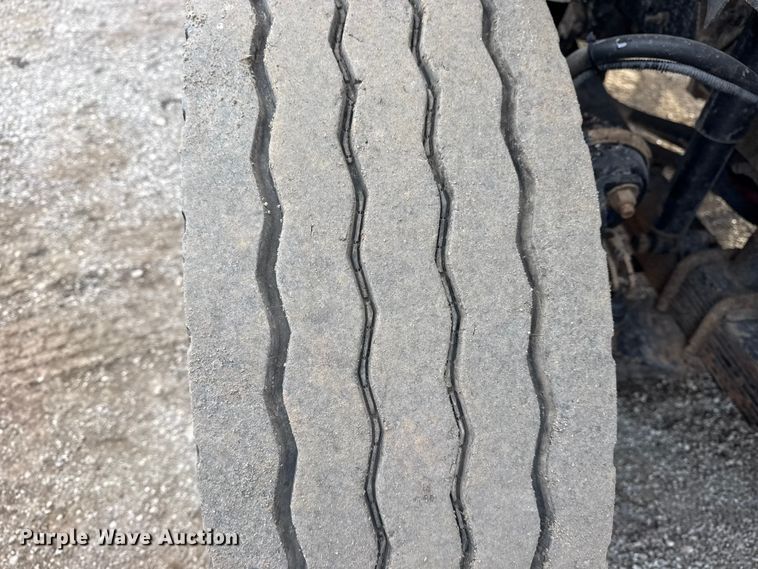 image for item EG1934 2007 Freightliner Business Class M2 crane truck