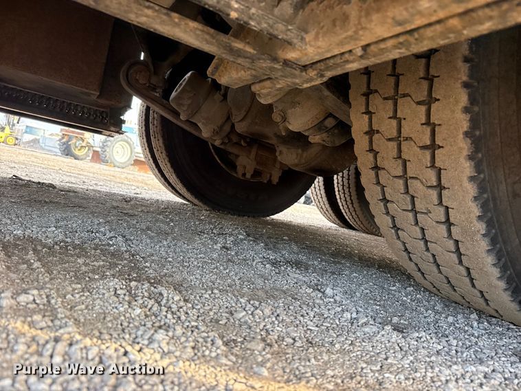 image for item EG1934 2007 Freightliner Business Class M2 crane truck