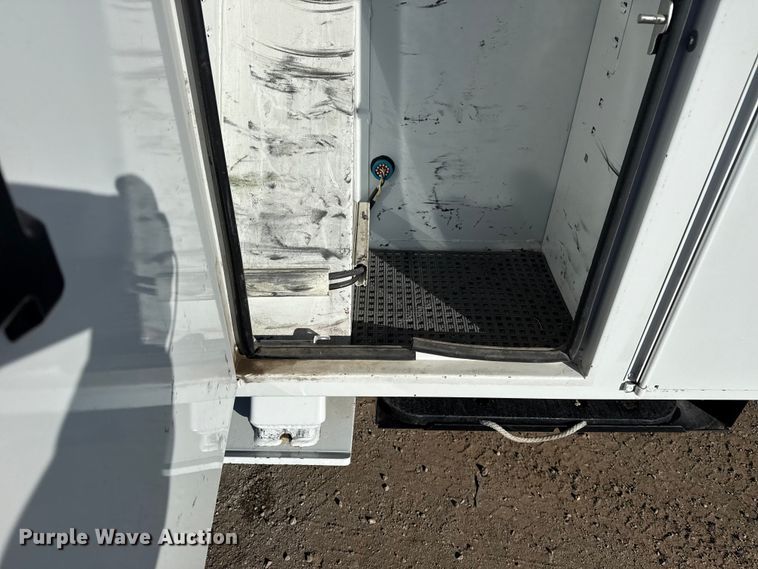 image for item EG1937 2018 Ford F750 Super Duty bucket truck