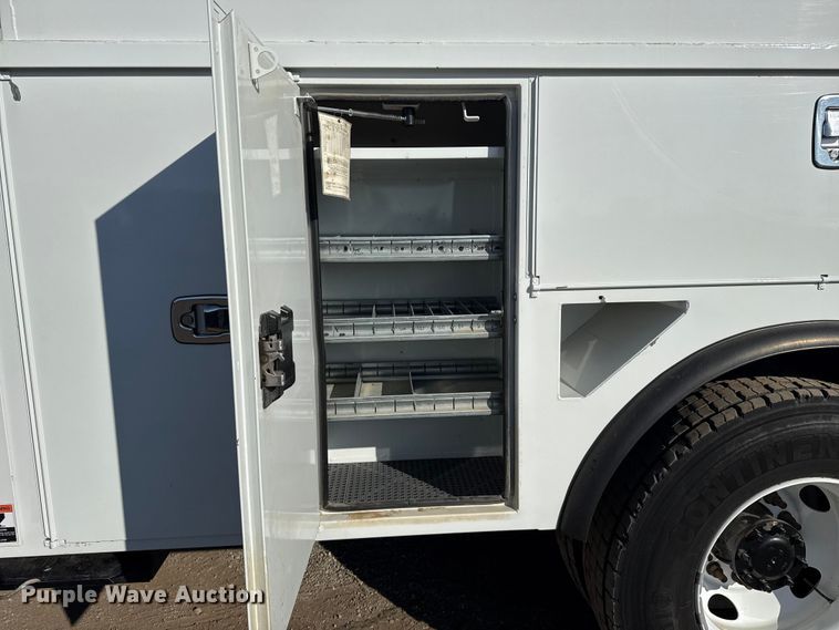 image for item EG1937 2018 Ford F750 Super Duty bucket truck