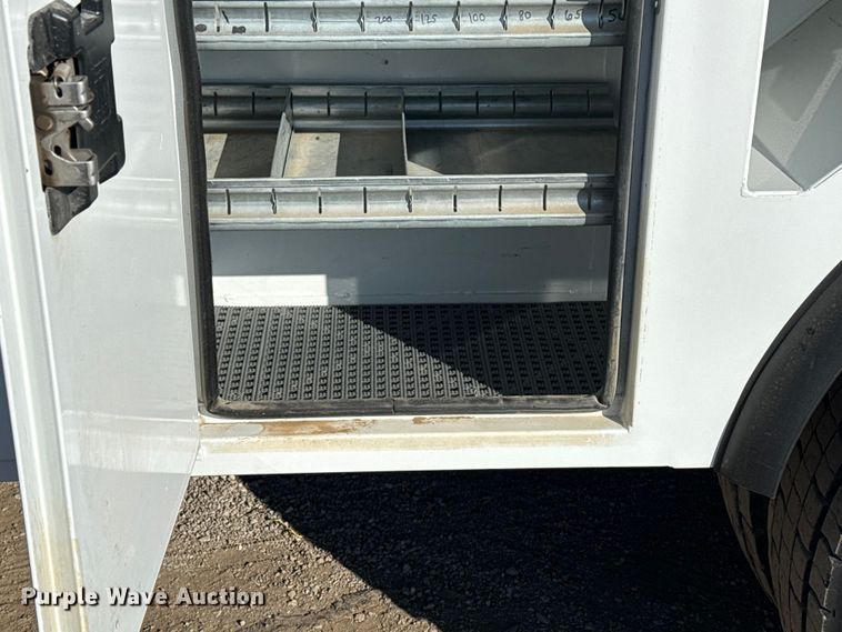 image for item EG1937 2018 Ford F750 Super Duty bucket truck