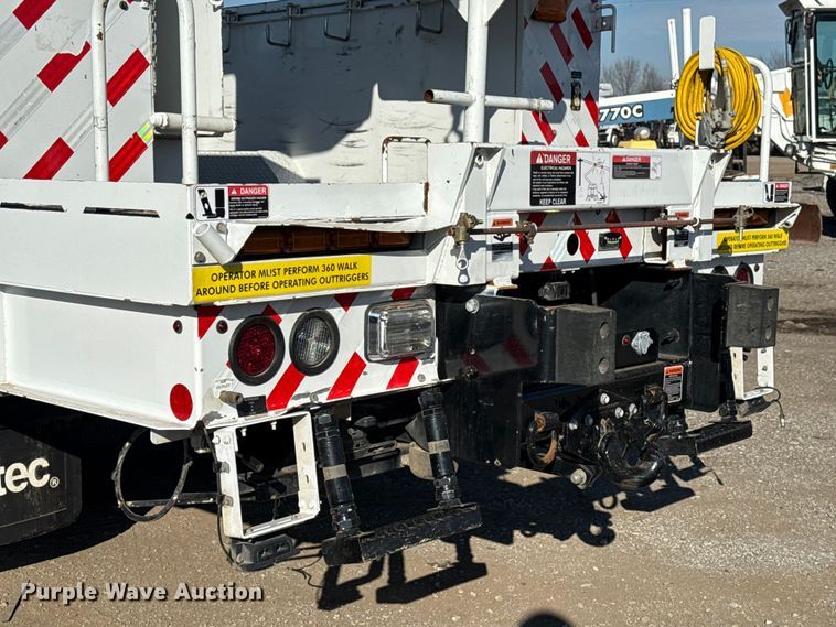 image for item EG1937 2018 Ford F750 Super Duty bucket truck