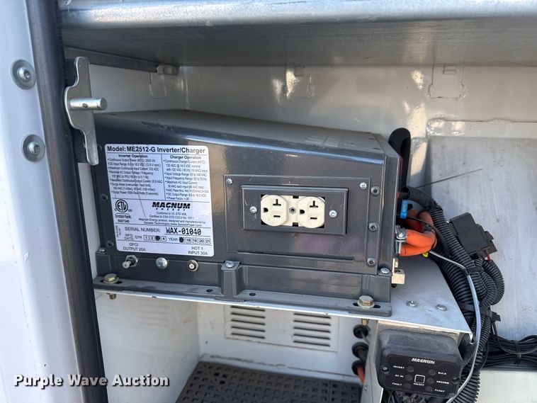 image for item EG1937 2018 Ford F750 Super Duty bucket truck