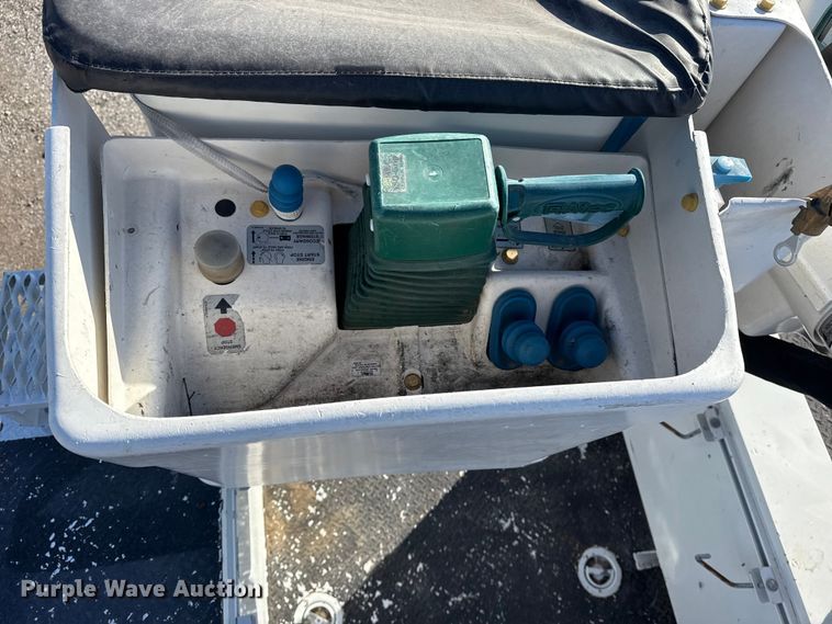 image for item EG1937 2018 Ford F750 Super Duty bucket truck