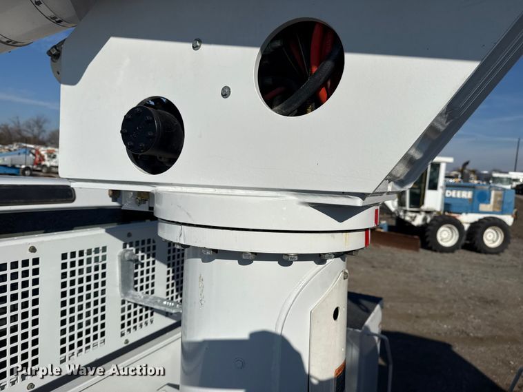 image for item EG1937 2018 Ford F750 Super Duty bucket truck