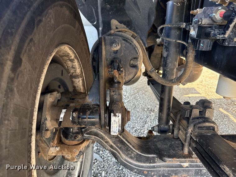 image for item EG1937 2018 Ford F750 Super Duty bucket truck