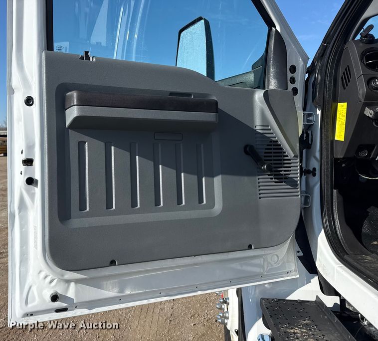 image for item EG1937 2018 Ford F750 Super Duty bucket truck