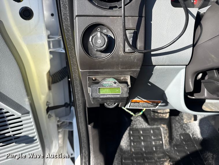 image for item EG1937 2018 Ford F750 Super Duty bucket truck