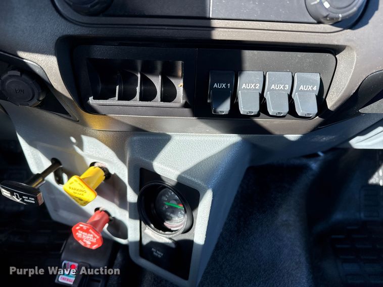 image for item EG1937 2018 Ford F750 Super Duty bucket truck