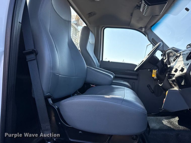 image for item EG1937 2018 Ford F750 Super Duty bucket truck