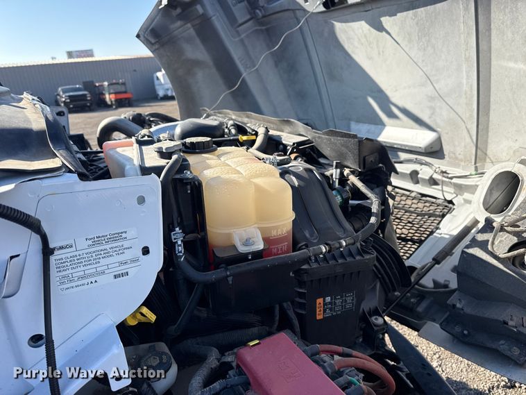 image for item EG1937 2018 Ford F750 Super Duty bucket truck