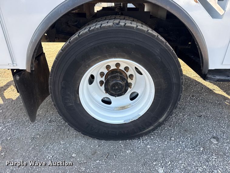 image for item EG1937 2018 Ford F750 Super Duty bucket truck