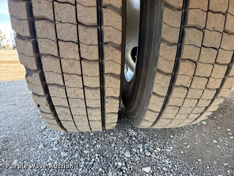 image for item EG1937 2018 Ford F750 Super Duty bucket truck