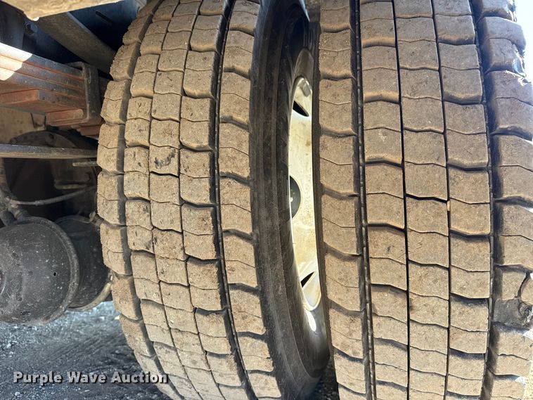 image for item EG1937 2018 Ford F750 Super Duty bucket truck