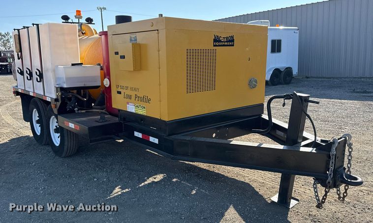 image for item EG1938 2014 Vac-Tron LP533DT-H vacuum excavator