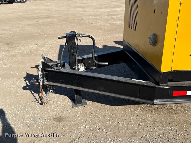 image for item EG1938 2014 Vac-Tron LP533DT-H vacuum excavator