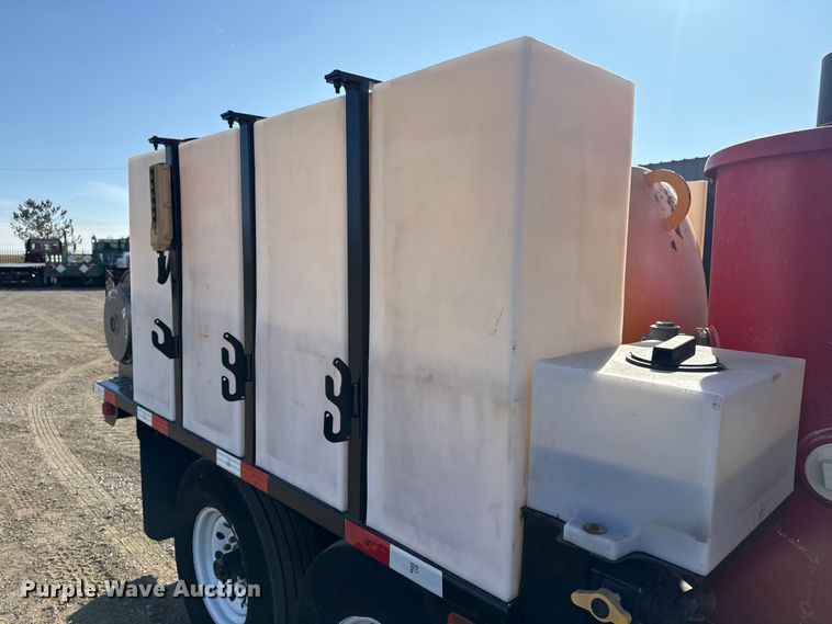 image for item EG1938 2014 Vac-Tron LP533DT-H vacuum excavator