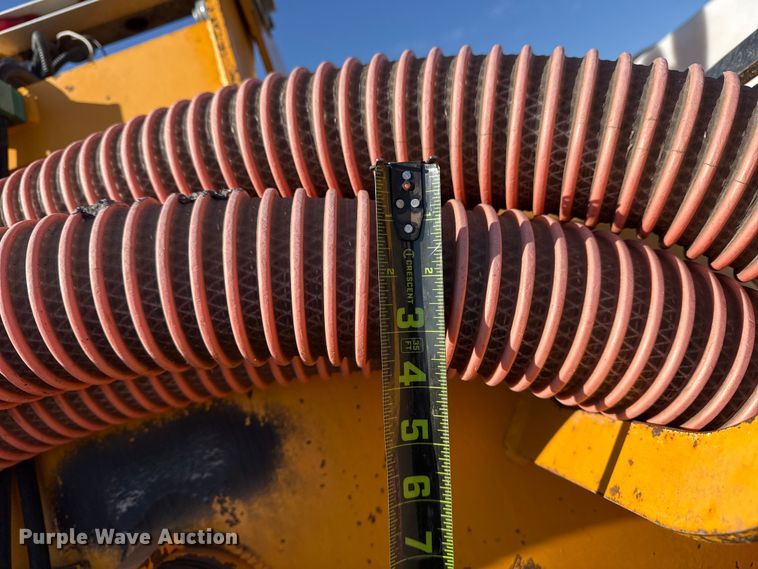 image for item EG1938 2014 Vac-Tron LP533DT-H vacuum excavator