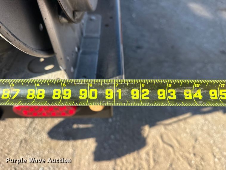 image for item EG1938 2014 Vac-Tron LP533DT-H vacuum excavator