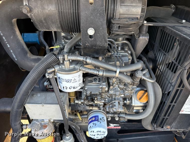 image for item EG1938 2014 Vac-Tron LP533DT-H vacuum excavator