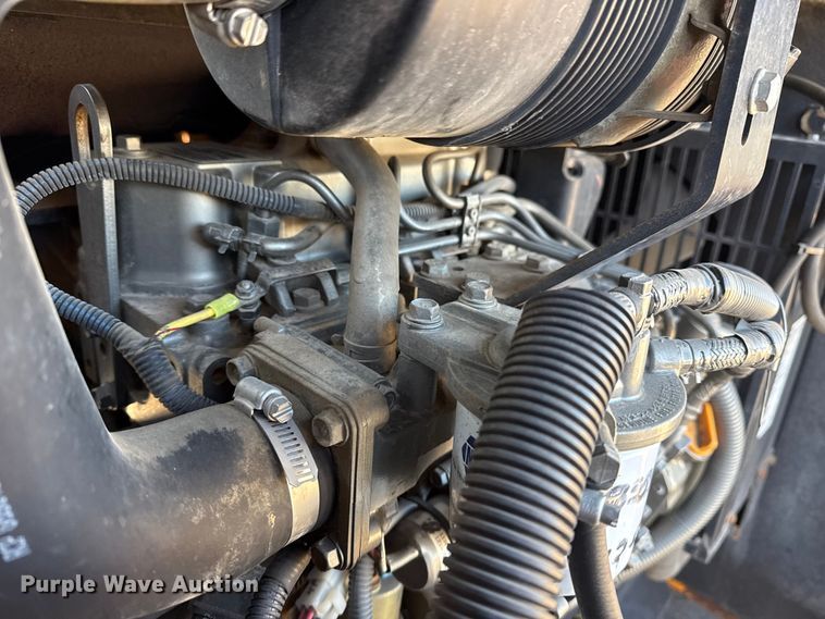 image for item EG1938 2014 Vac-Tron LP533DT-H vacuum excavator