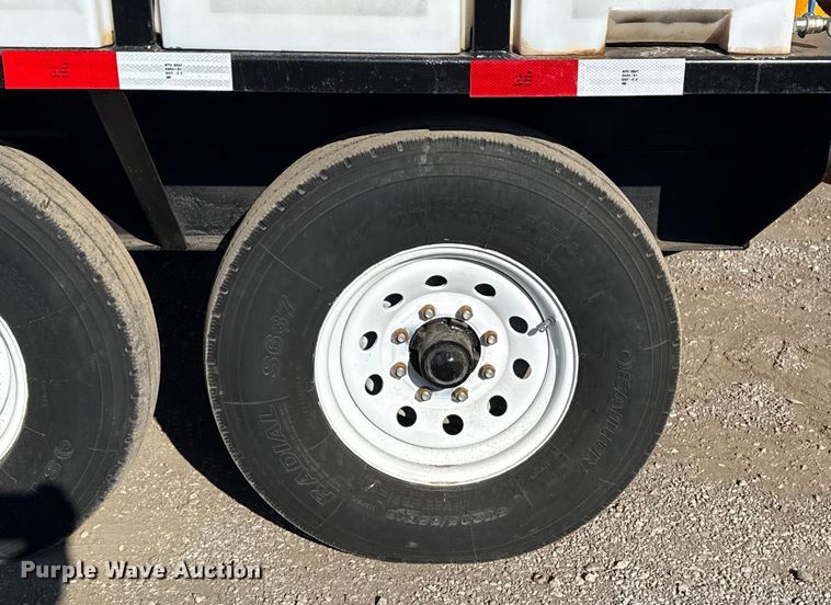 image for item EG1938 2014 Vac-Tron LP533DT-H vacuum excavator