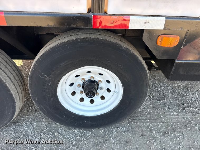 image for item EG1938 2014 Vac-Tron LP533DT-H vacuum excavator