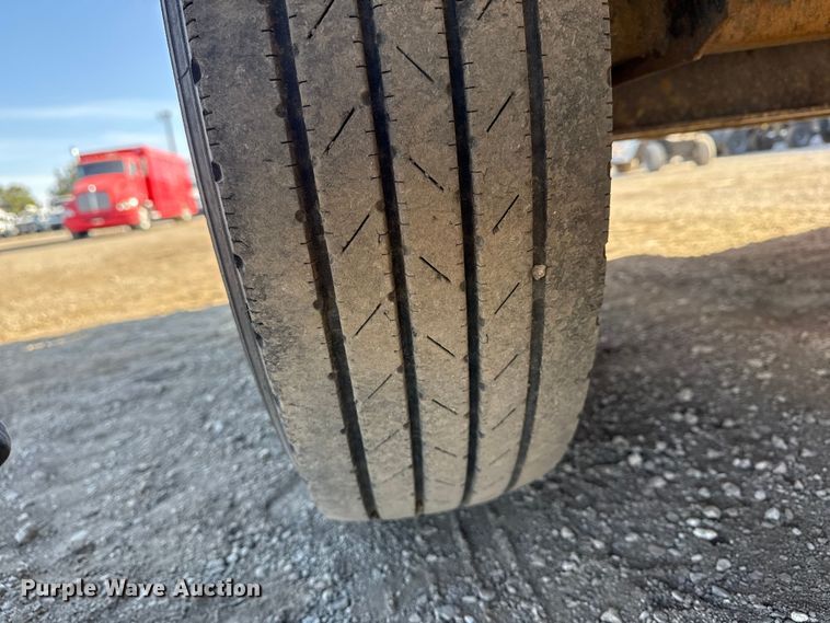 image for item EG1938 2014 Vac-Tron LP533DT-H vacuum excavator