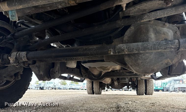 image for item EG1957 2017 Ford F350 XL Ext. Cab utility bed pickup truck